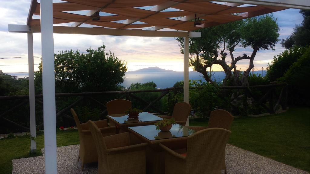 Villa Talea SantʼAgata sui Due Golfi Exteriör bild